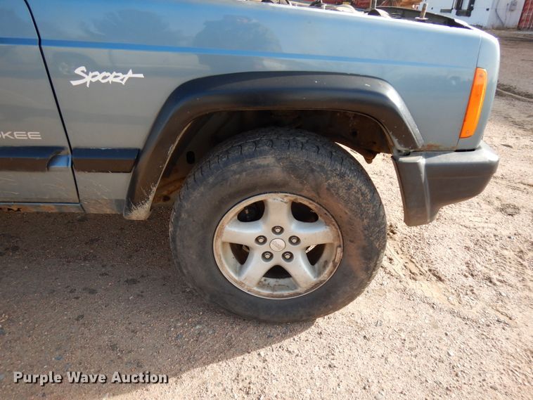 image for item HD9128 1997 Jeep Cherokee Sport  SUV