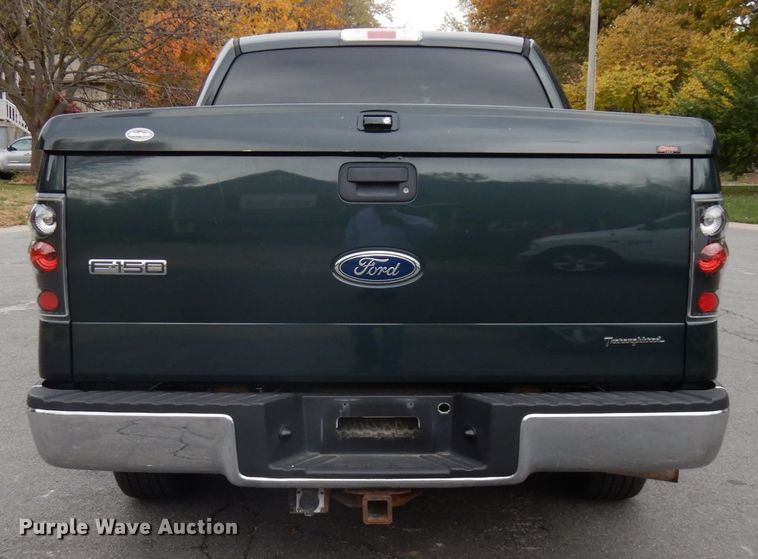 image for item HD9136 2005 Ford F150  SuperCrew cab pickup truck