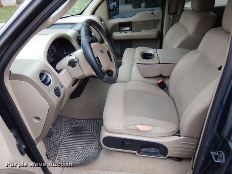 image for item HD9136 2005 Ford F150  SuperCrew cab pickup truck