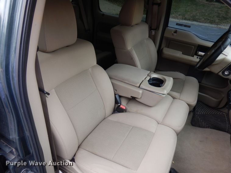 image for item HD9136 2005 Ford F150  SuperCrew cab pickup truck