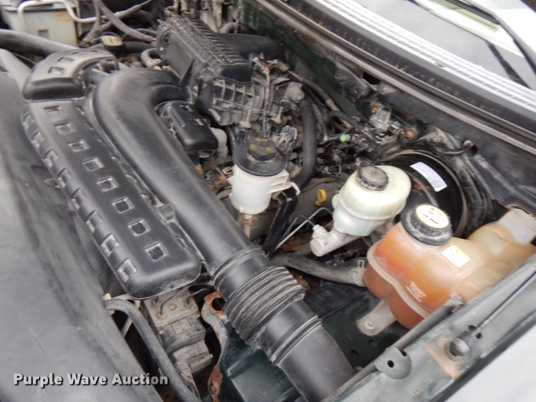 image for item HD9136 2005 Ford F150  SuperCrew cab pickup truck