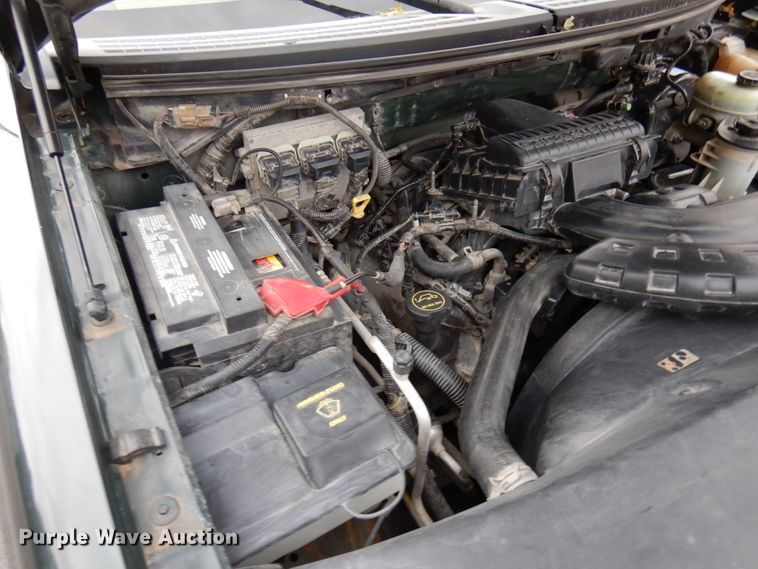 image for item HD9136 2005 Ford F150  SuperCrew cab pickup truck