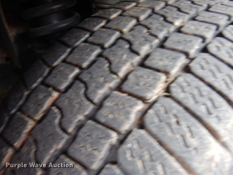 image for item HD9136 2005 Ford F150  SuperCrew cab pickup truck