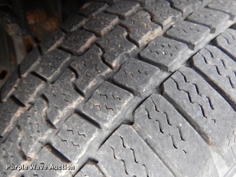 image for item HD9136 2005 Ford F150  SuperCrew cab pickup truck