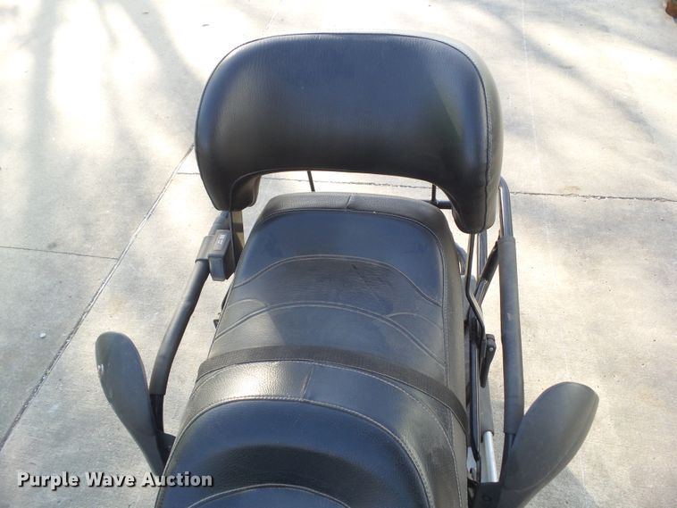 image for item HF9705 2001 Ski-Doo Grand Touring 600 snowmobile