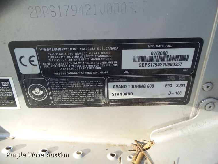 image for item HF9705 2001 Ski-Doo Grand Touring 600 snowmobile