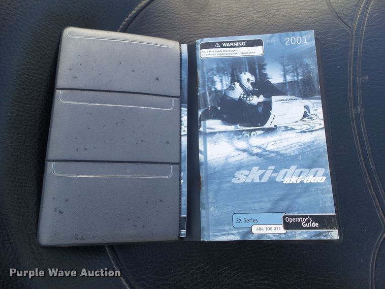 image for item HF9705 2001 Ski-Doo Grand Touring 600 snowmobile