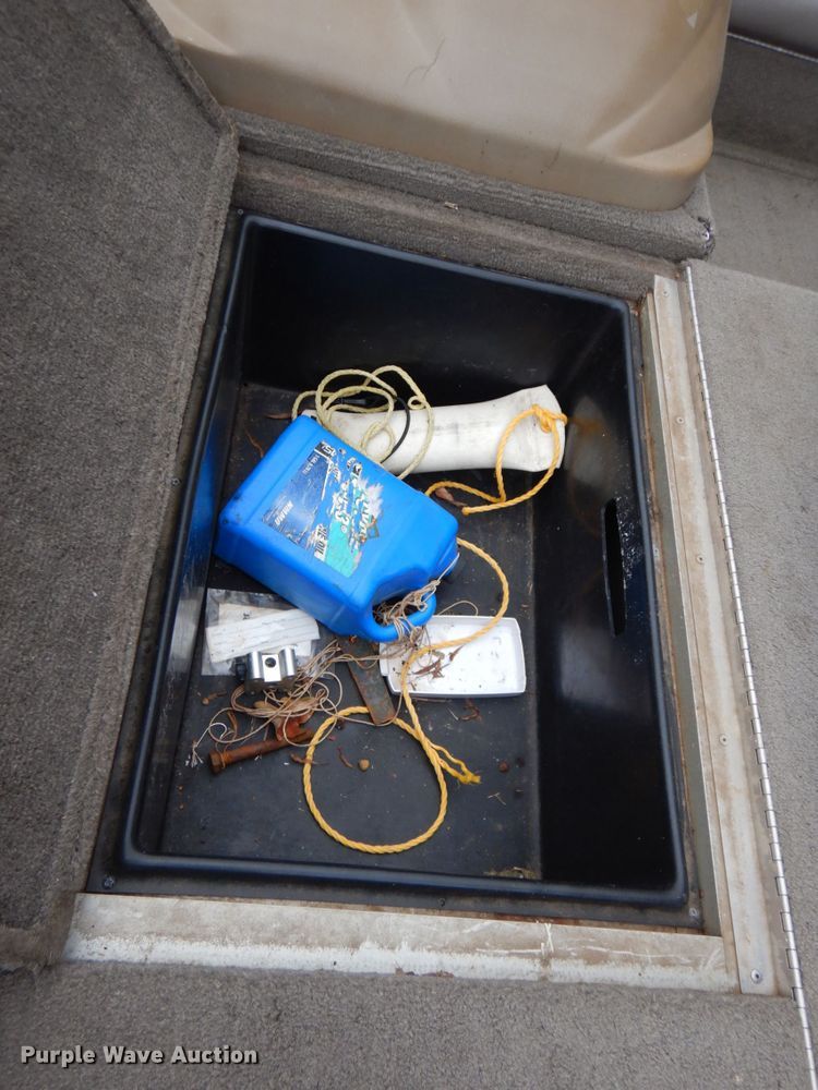 image for item HK9518 2003 G3 Pro 185  boat