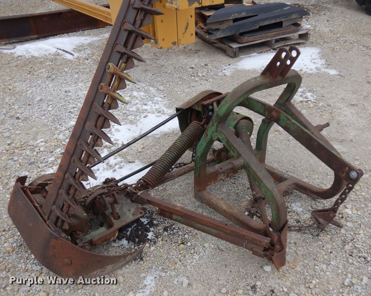 image for item HN9427 John Deere 350 sickle mower