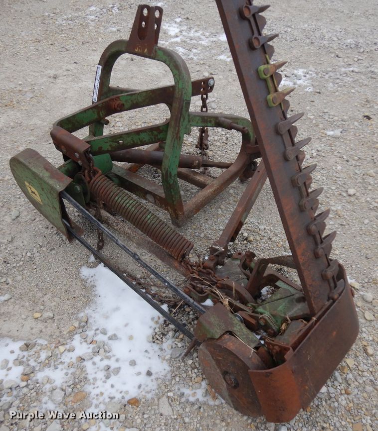 image for item HN9427 John Deere 350 sickle mower