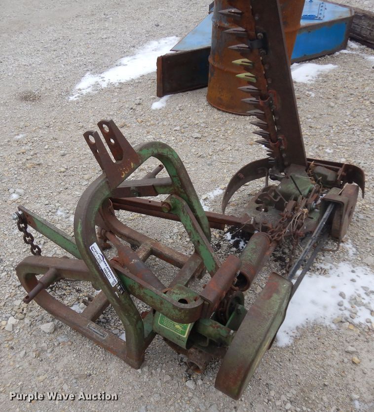 image for item HN9427 John Deere 350 sickle mower