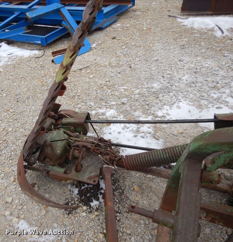 image for item HN9427 John Deere 350 sickle mower