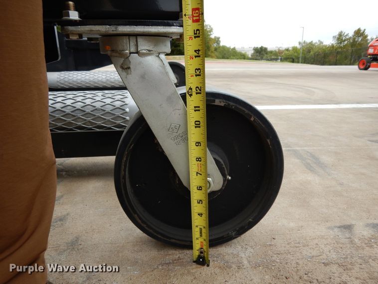 image for item HR9597 K-Line KL30100 tractor tire handler