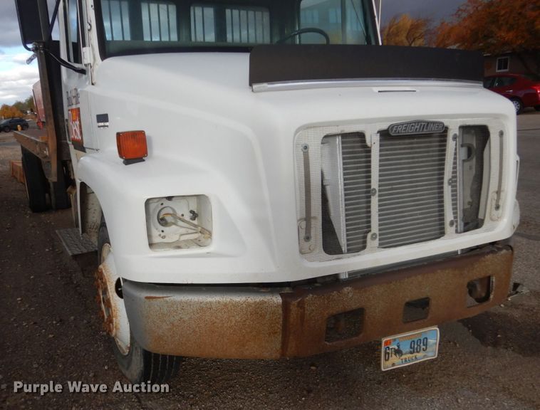 image for item HS9368 1995 Freightliner FL60  dump flatbed truck