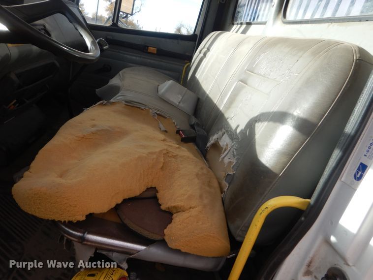 image for item HS9368 1995 Freightliner FL60  dump flatbed truck