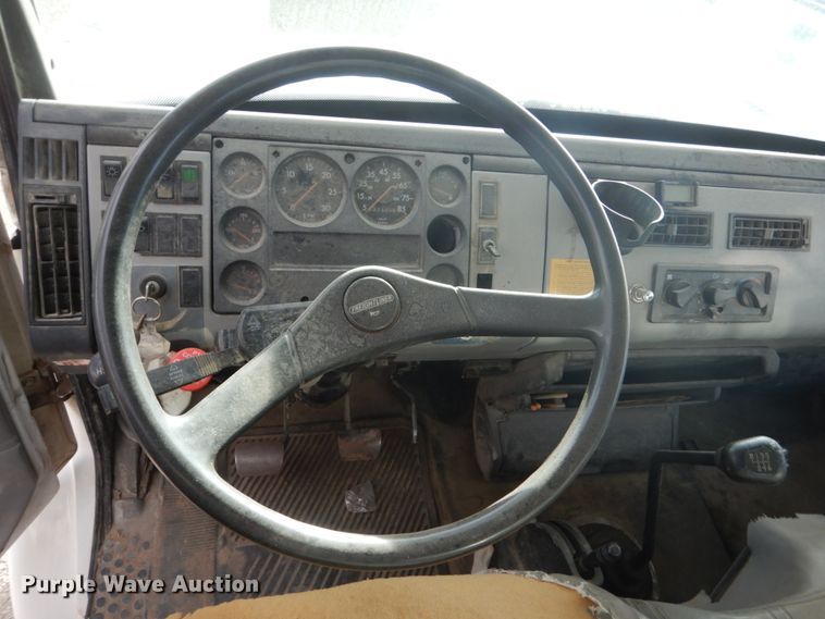 image for item HS9368 1995 Freightliner FL60  dump flatbed truck