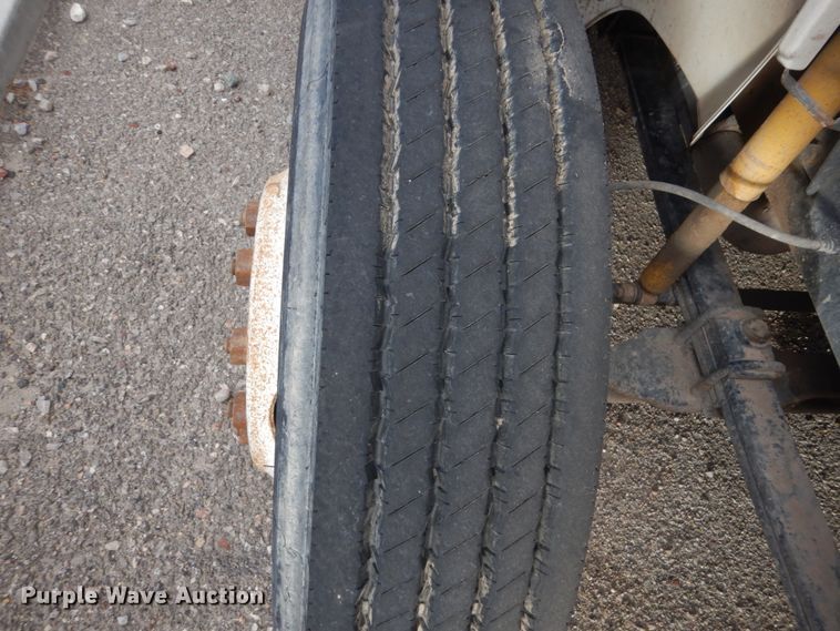 image for item HS9368 1995 Freightliner FL60  dump flatbed truck