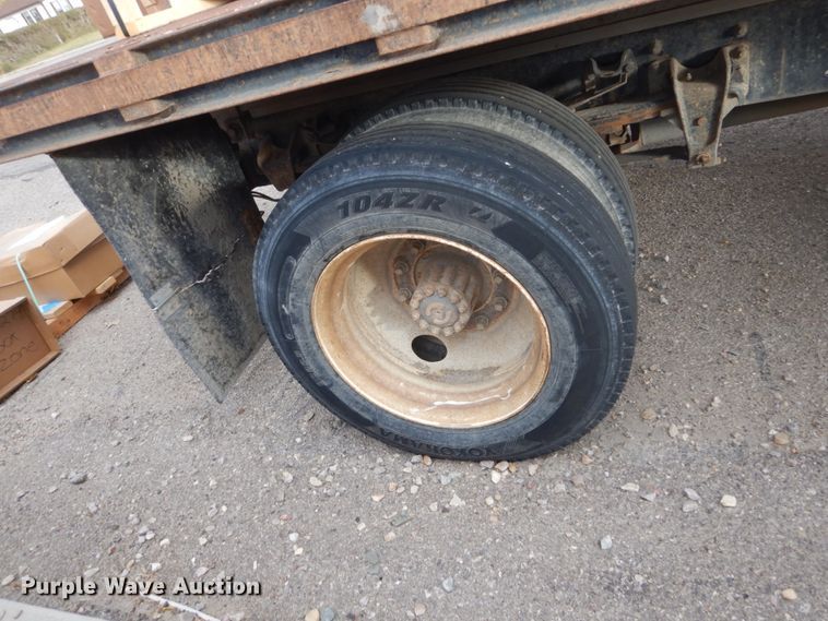 image for item HS9368 1995 Freightliner FL60  dump flatbed truck