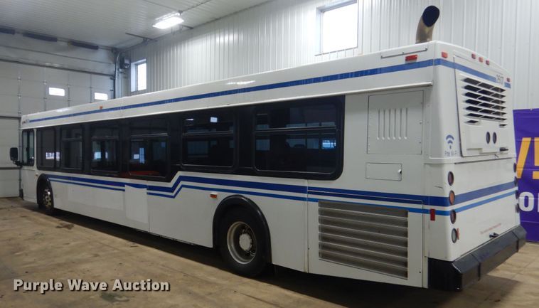 image for item HS9380 2006 New Flyer D40LF  shuttle bus