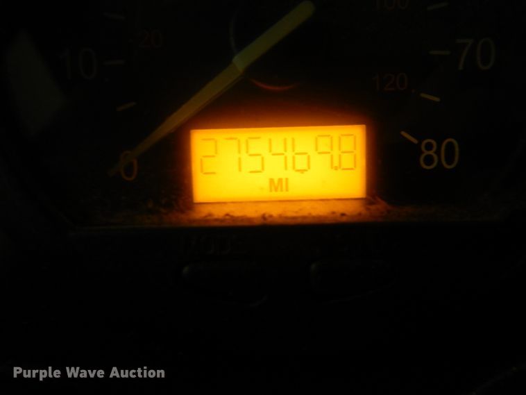 image for item HS9380 2006 New Flyer D40LF  shuttle bus