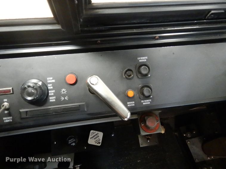 image for item HS9380 2006 New Flyer D40LF  shuttle bus