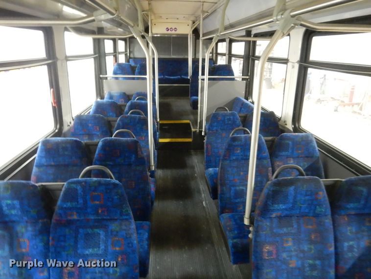 image for item HS9380 2006 New Flyer D40LF  shuttle bus