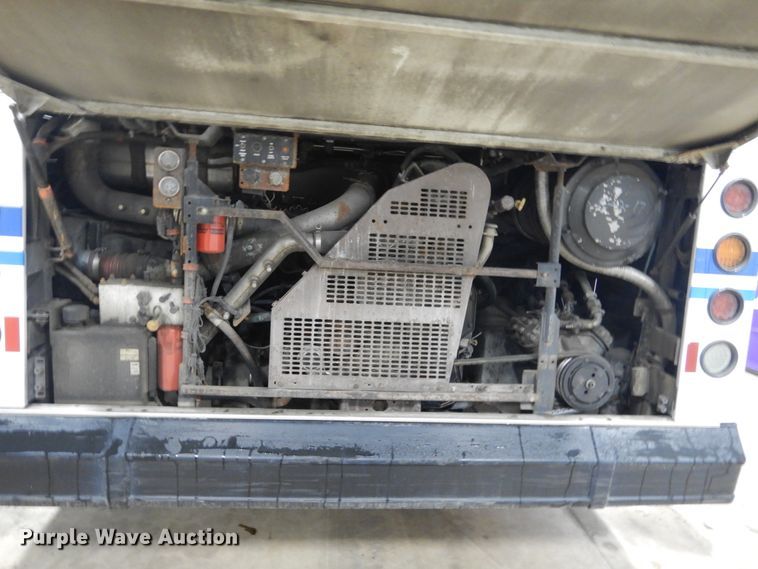 image for item HS9380 2006 New Flyer D40LF  shuttle bus