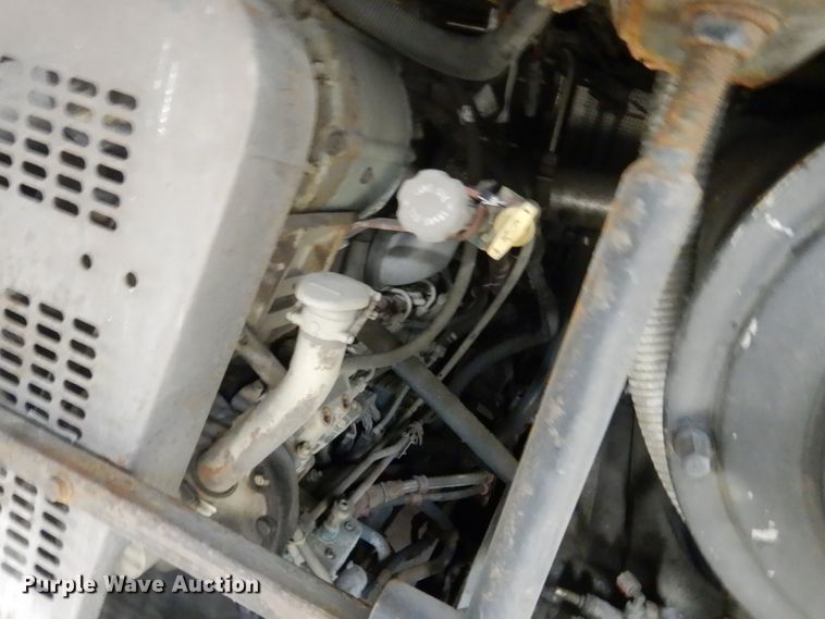 image for item HS9380 2006 New Flyer D40LF  shuttle bus