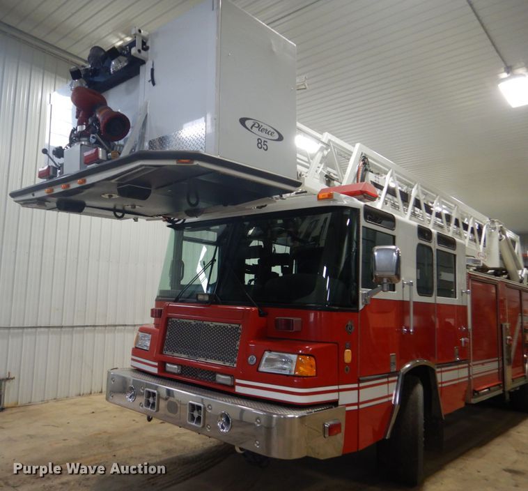 image for item HS9428 1999 Pierce  aerial platform fire truck