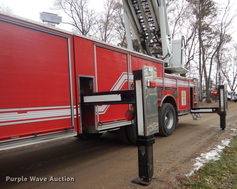 image for item HS9428 1999 Pierce  aerial platform fire truck