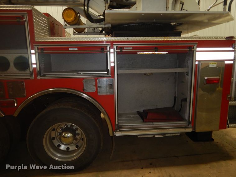 image for item HS9428 1999 Pierce  aerial platform fire truck