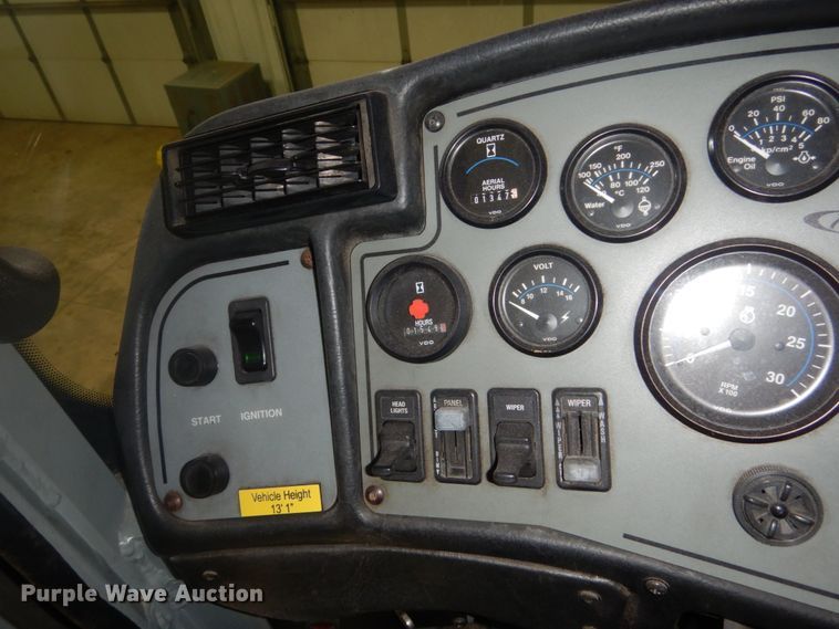 image for item HS9428 1999 Pierce  aerial platform fire truck