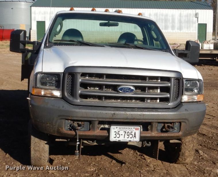 image for item HS9437 2004 Ford F450 Super Duty  flatbed truck