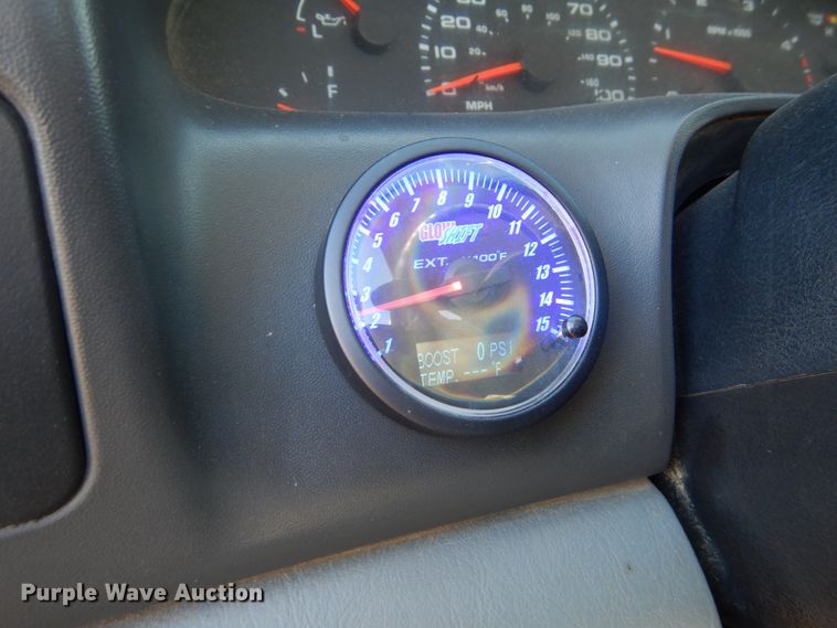 image for item HS9437 2004 Ford F450 Super Duty  flatbed truck