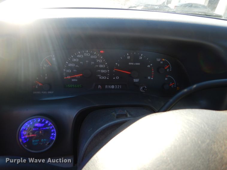 image for item HS9437 2004 Ford F450 Super Duty  flatbed truck