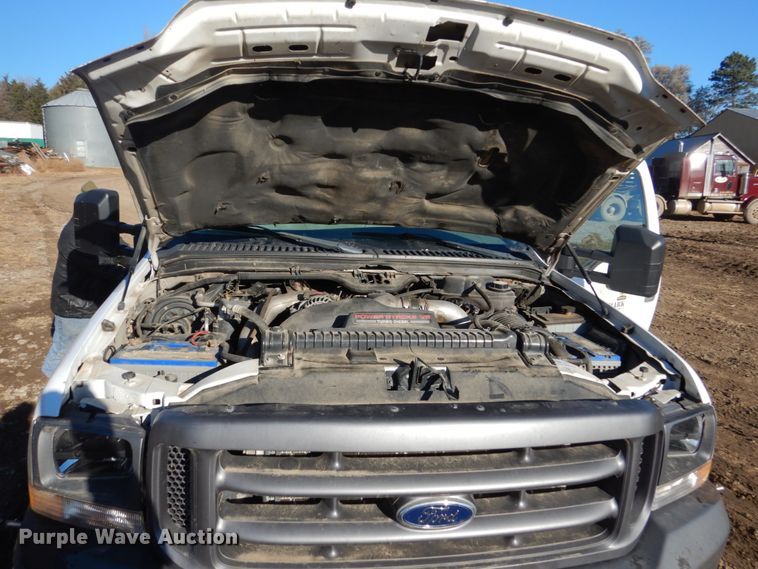 image for item HS9437 2004 Ford F450 Super Duty  flatbed truck