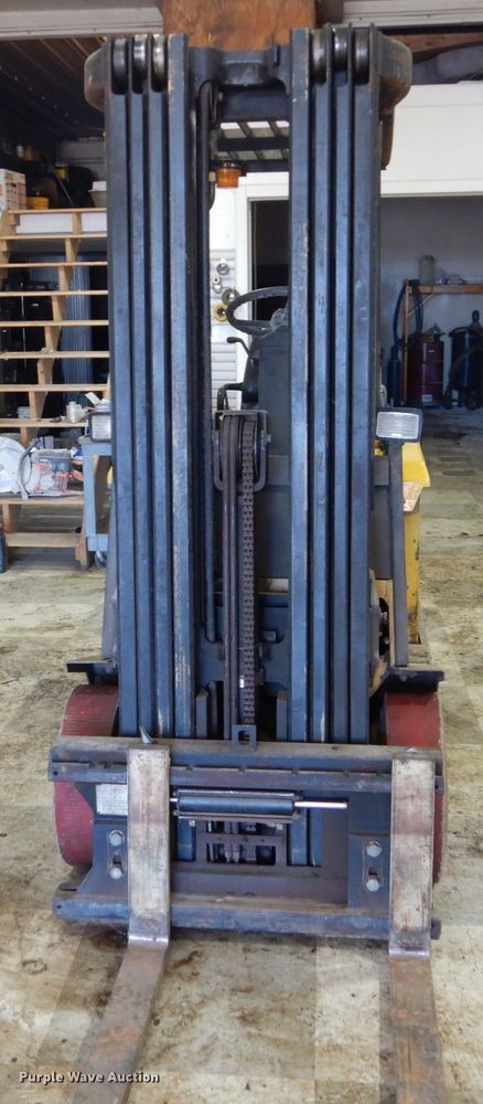 image for item HS9446 Yale ERC040RGN36TQ088  forklift