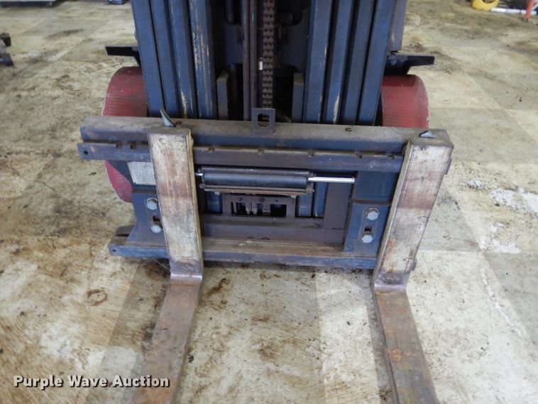 image for item HS9446 Yale ERC040RGN36TQ088  forklift