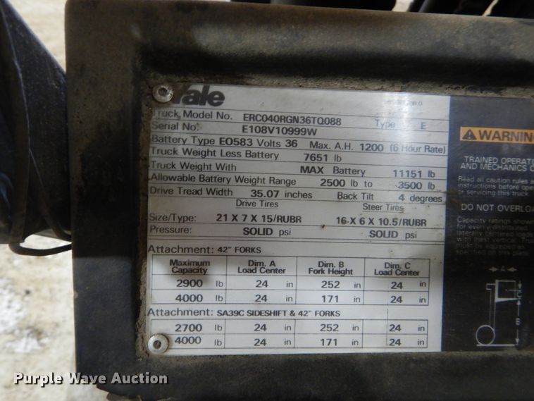 image for item HS9446 Yale ERC040RGN36TQ088  forklift