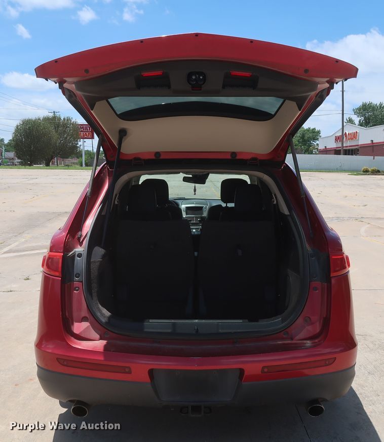 image for item HT9551 2010 Lincoln MKT  SUV