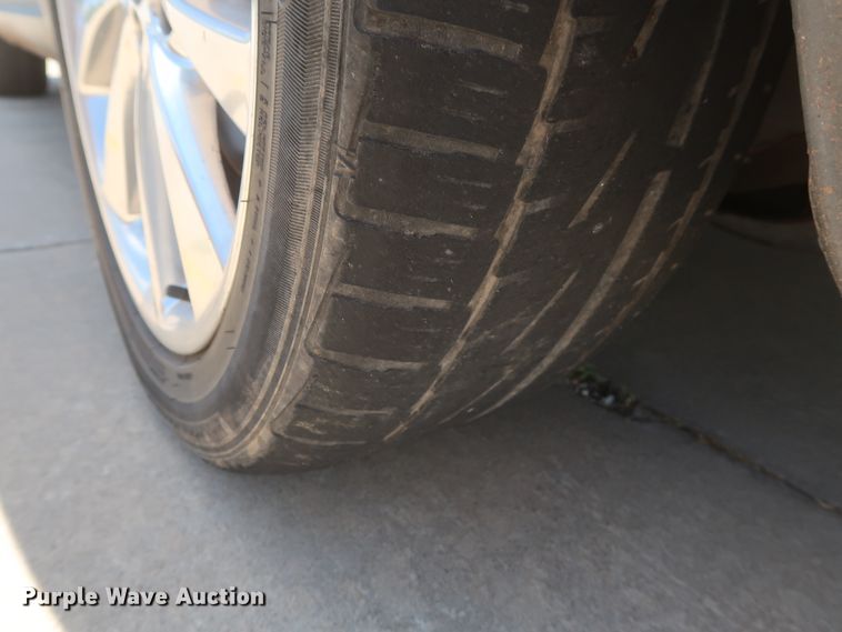 image for item HT9551 2010 Lincoln MKT  SUV