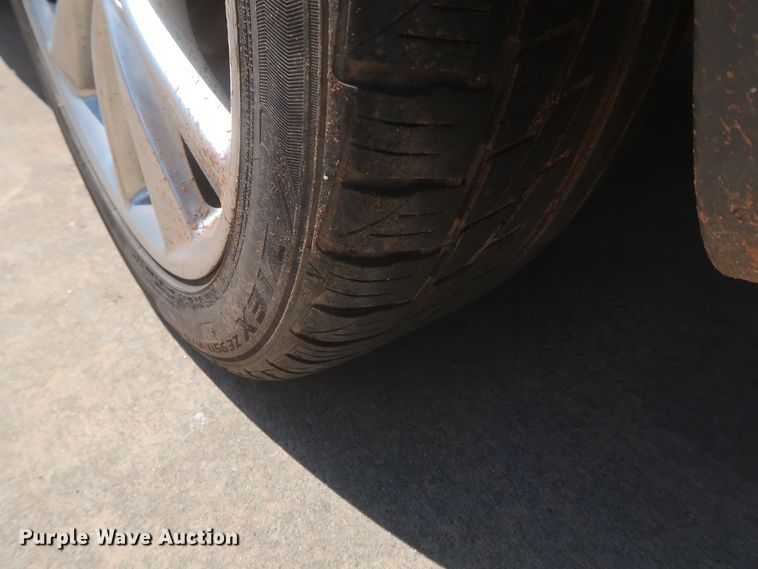 image for item HT9551 2010 Lincoln MKT  SUV