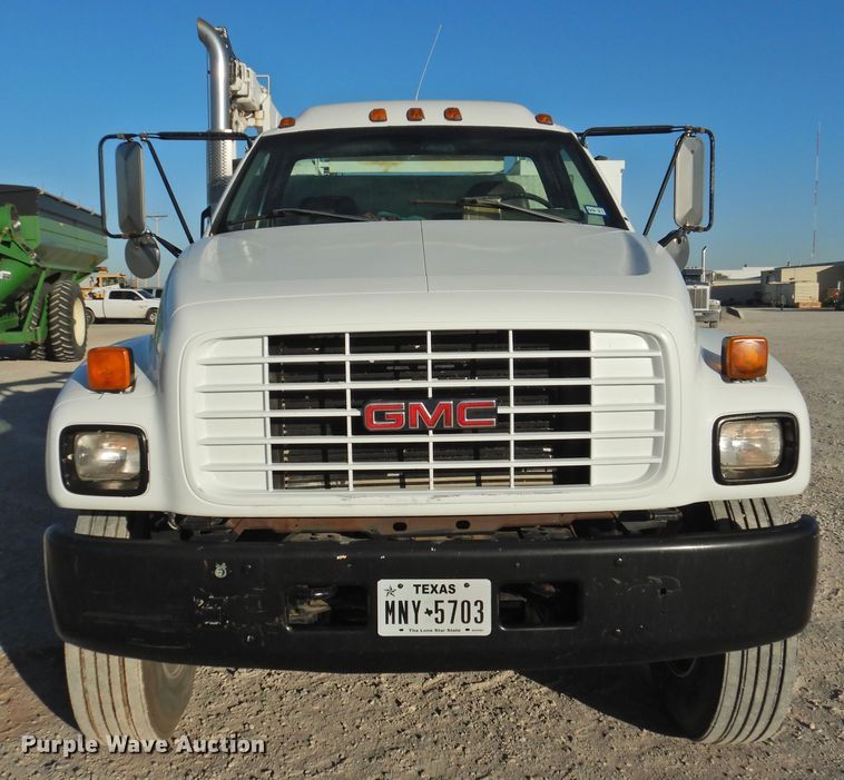 image for item HU9653 1997 GMC C6500  service truck with crane