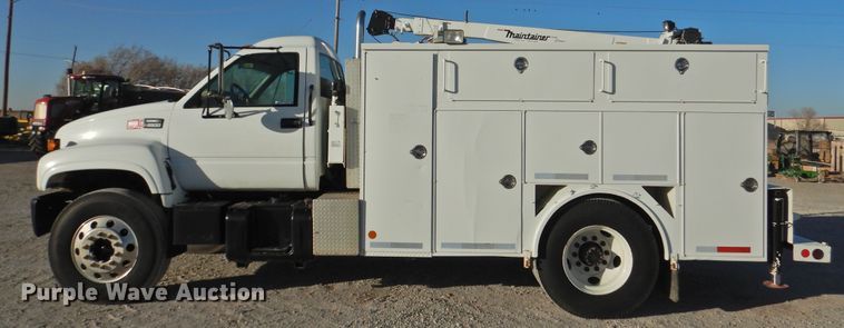 image for item HU9653 1997 GMC C6500  service truck with crane