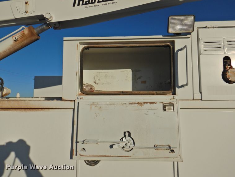 image for item HU9653 1997 GMC C6500  service truck with crane