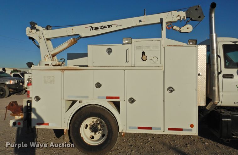 image for item HU9653 1997 GMC C6500  service truck with crane