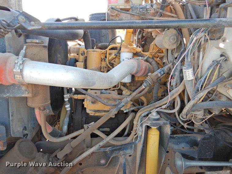 image for item HU9653 1997 GMC C6500  service truck with crane