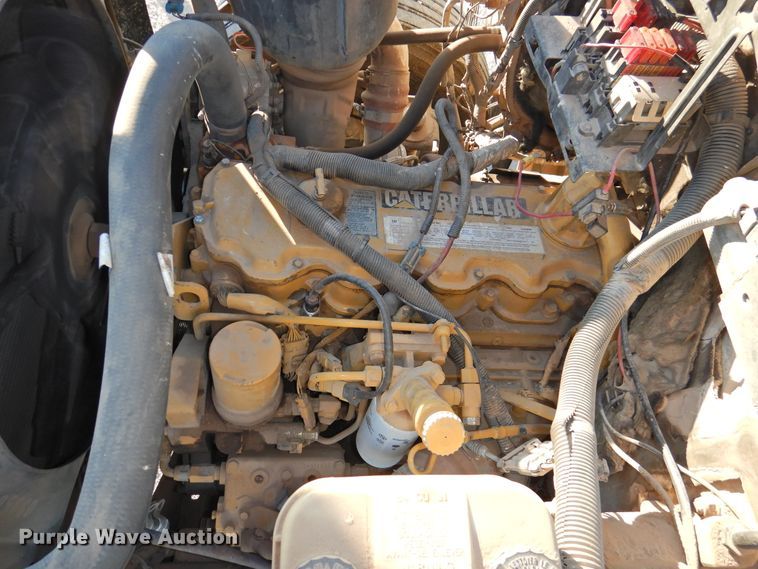 image for item HU9653 1997 GMC C6500  service truck with crane