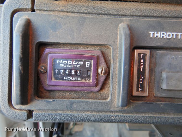 image for item HU9653 1997 GMC C6500  service truck with crane