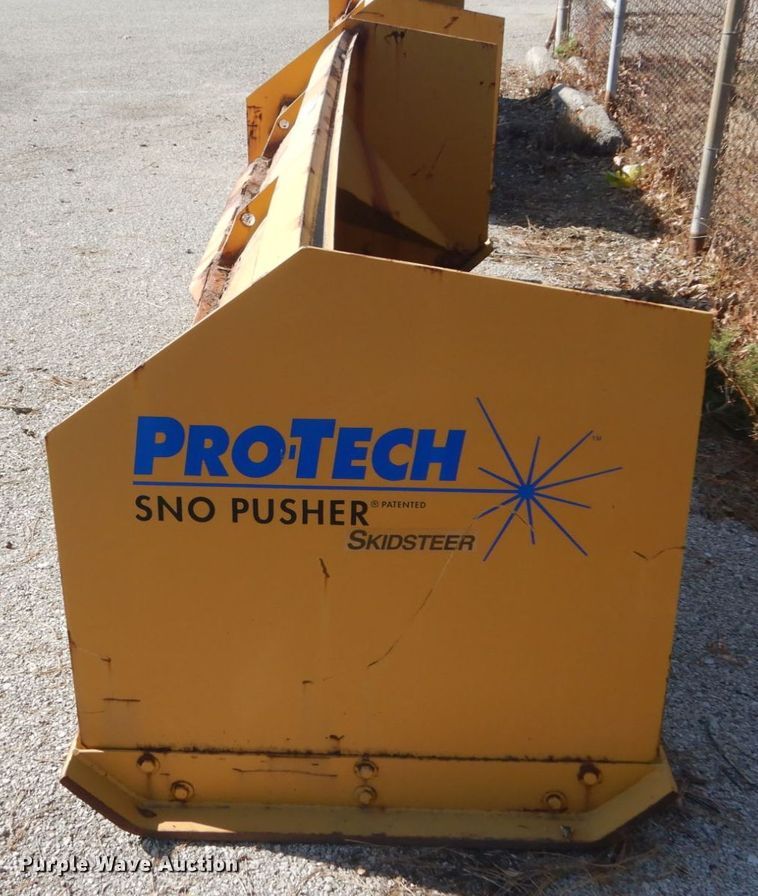 image for item HV9504 Pro Tech SP10S skid steer snow pusher